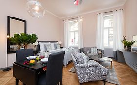 Garden Suites Residence By Tkc